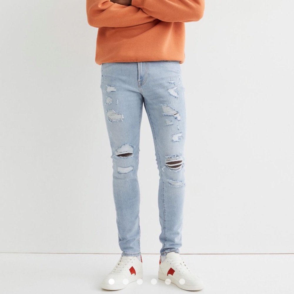 H&M skinny jeans distressed